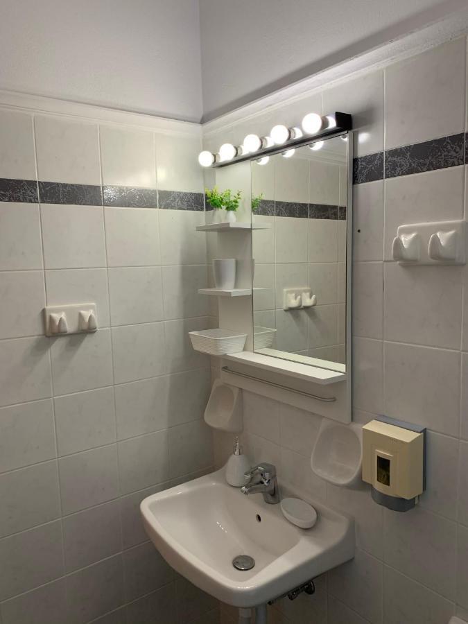 Katerinas Inn Apartments Keri Екстер'єр фото